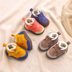 New winter baby walking shoes with velvet thickened non-slip soft soles for boys and girls baby snow boots