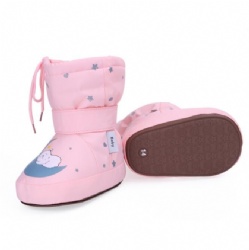 baby booties in pink