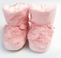 baby booties in light pink with hairy